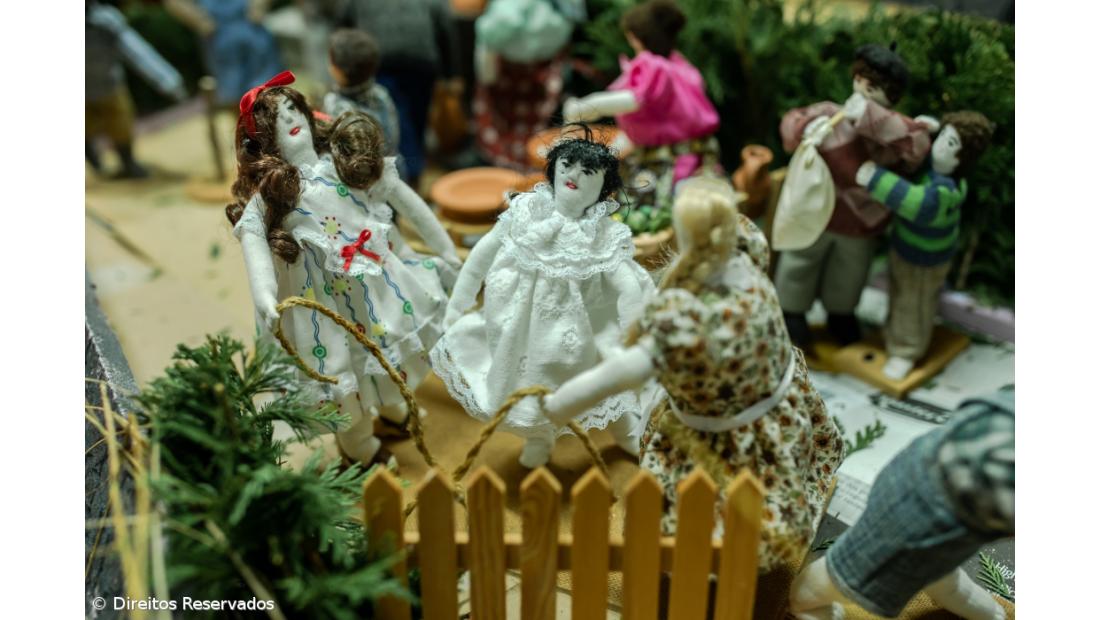 Filha de Ponta Garça expõe arte bonecreira e concretiza sonho na sua terra natal – Imagem 1