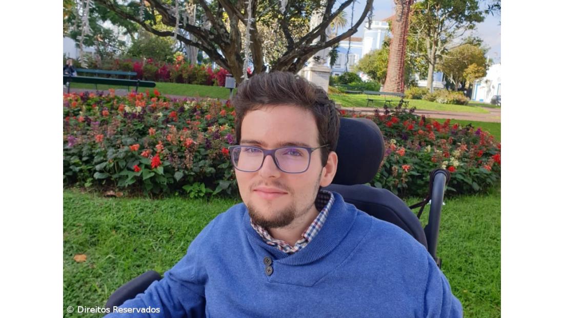 “Não sei como é possível lutar sem ter armas”