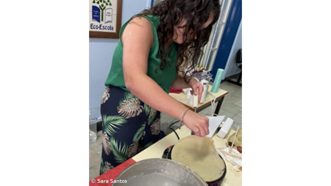 Serviço de cafetaria e bar - Feira do Livro Usado