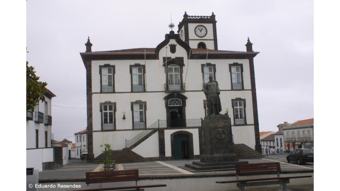 PSD denuncia aumento de 130% dos custos com contratações em Vila Franca