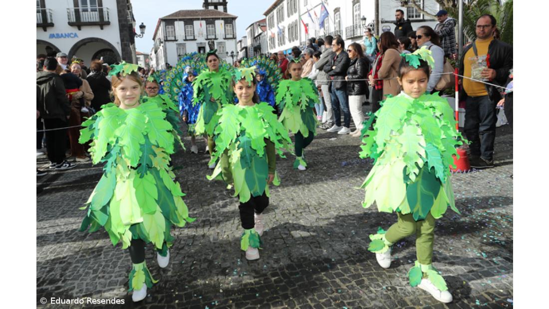 Galeria fotográfica do Corso de Carnaval em Ponta Delgada – Imagem 26