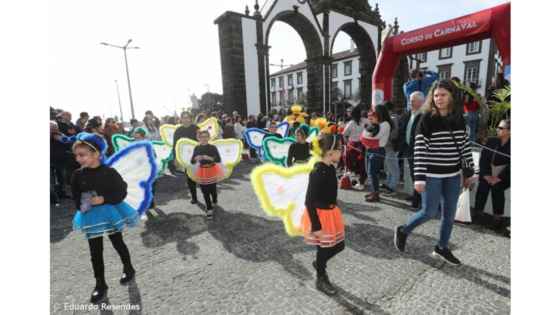 Galeria fotográfica do Corso de Carnaval em Ponta Delgada – Imagem 31