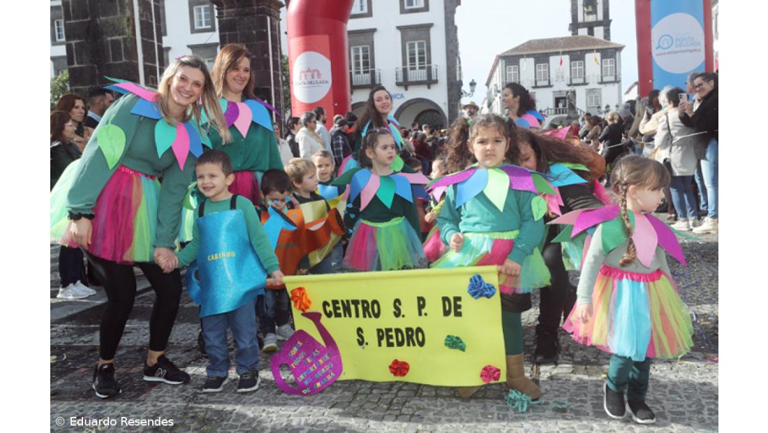 Galeria fotográfica do Corso de Carnaval em Ponta Delgada – Imagem 33