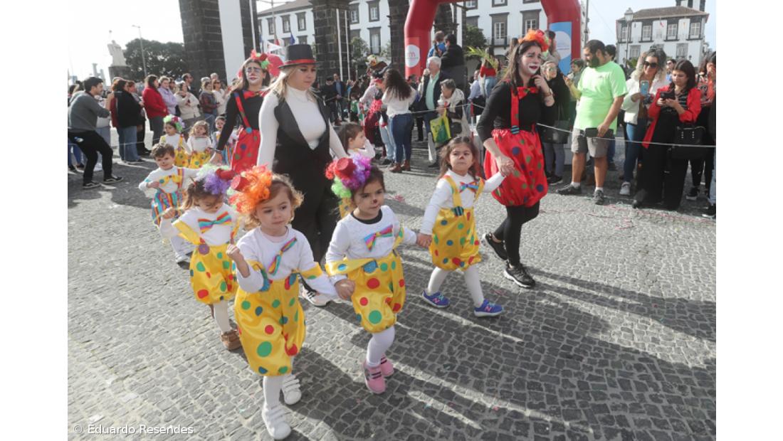 Galeria fotográfica do Corso de Carnaval em Ponta Delgada – Imagem 4