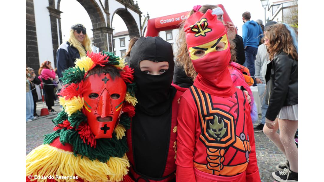 Galeria fotográfica do Corso de Carnaval em Ponta Delgada – Imagem 10
