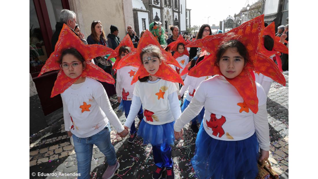 Galeria fotográfica do Corso de Carnaval em Ponta Delgada – Imagem 17