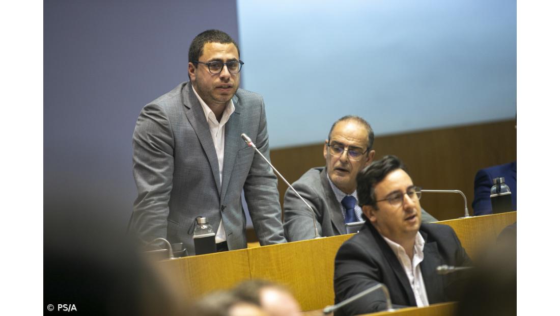 PS/Açores questiona Governo Regional sobre pacote + Jovem que pretende reter talento