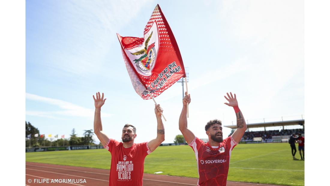 Mais de uma centena de adeptos receberam promovido Santa Clara em Ponta Delgada – Imagem 1