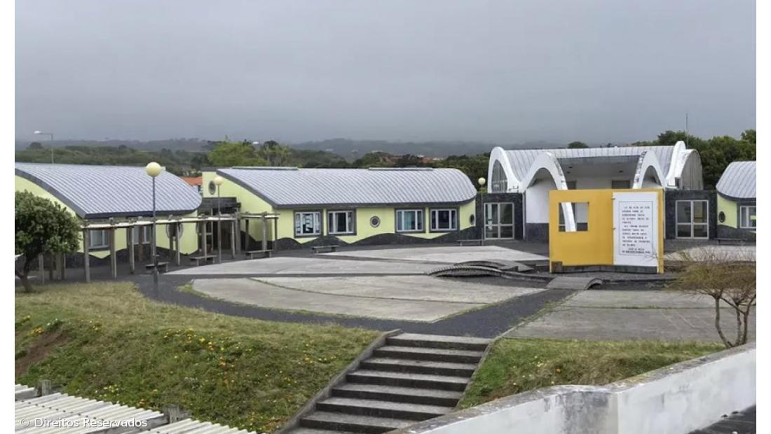 Escola Primária da Madalena no Pico encerra no próximo ano letivo por segurança