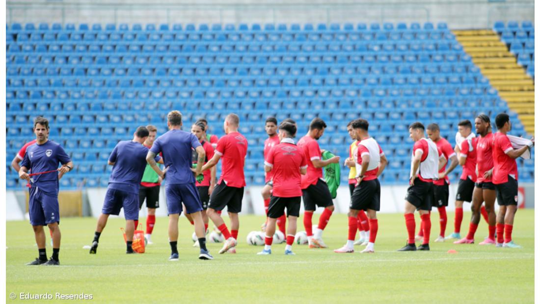 Santa Clara regressa à elite e mantém base do plantel na procura pela manutenção