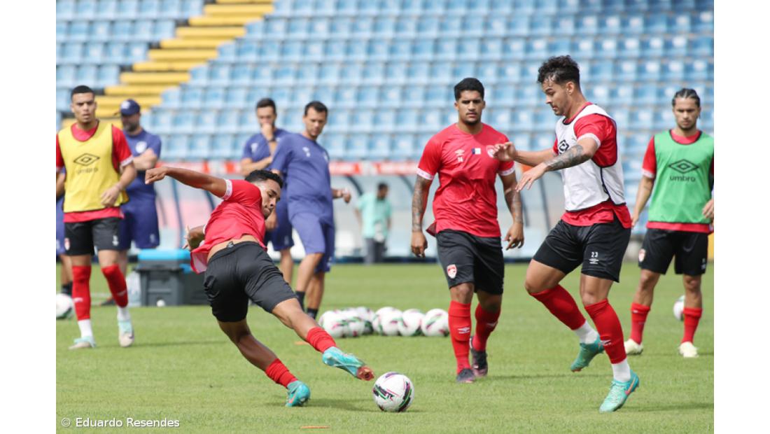 Santa Clara regressa aos treinos com 25 jogadores incluindo os três reforços – Imagem 7