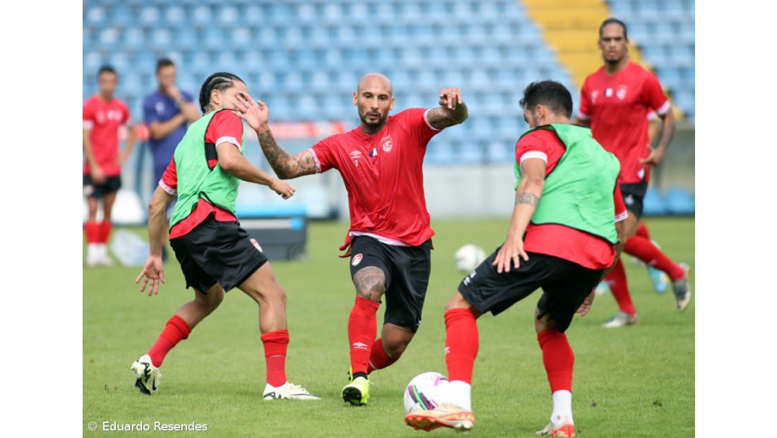 Santa Clara regressa aos treinos com 25 jogadores incluindo os três reforços – Imagem 11