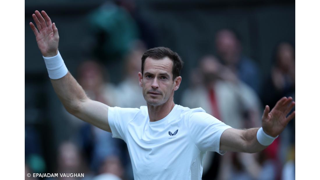 Andy Murray homenageado na despedida em pares com o irmão Jamie