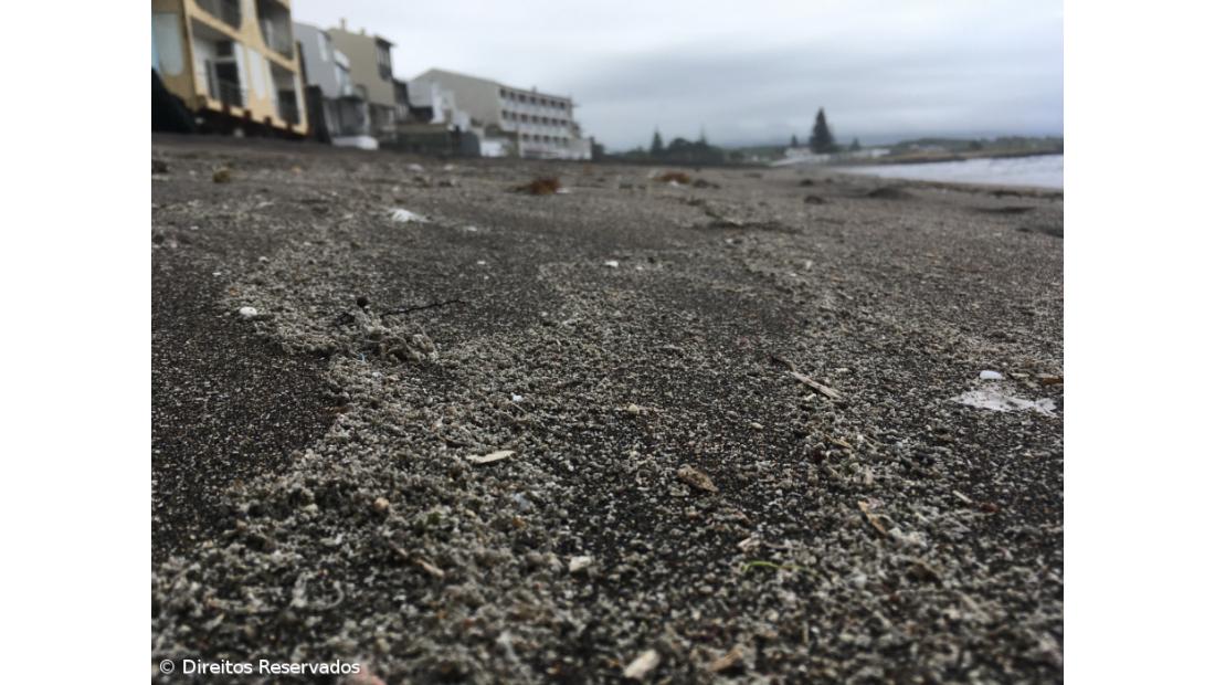 Quatro zonas balneares de Ponta Delgada estão interditas a banhos – Imagem 1