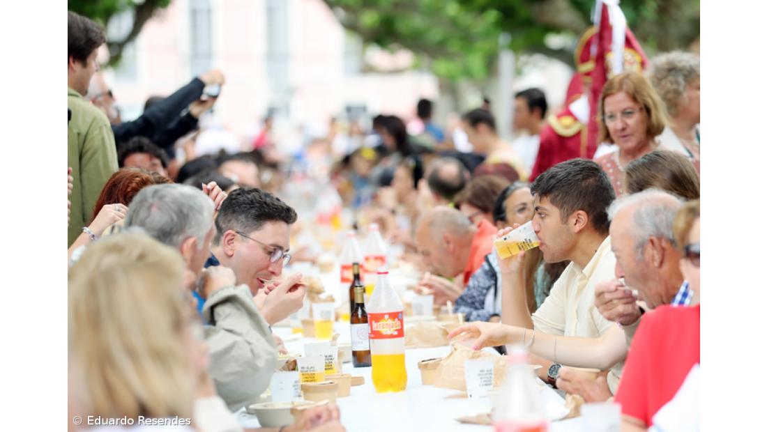 Tradição e partilha unidas na celebração do Espírito Santo – Imagem 2