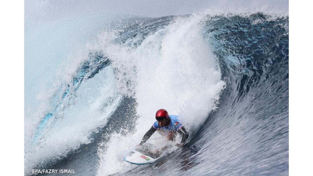 Mau tempo volta a adiar ‘oitavos’ do surf feminino de Yolanda Hopkins