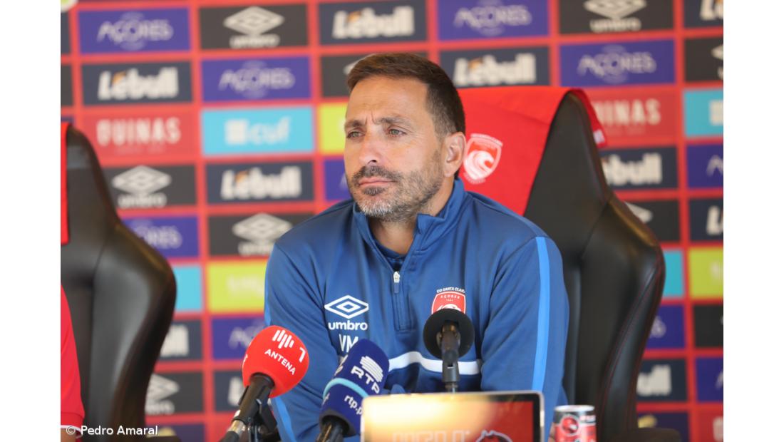 Treinador Vasco Matos pede resposta do Santa Clara frente ao Estrela da Amadora