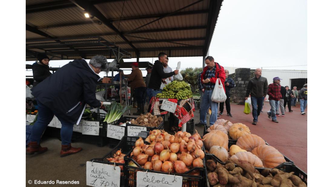 Mercado agrícola de Santana aberto a 24 e 26 de dezembro