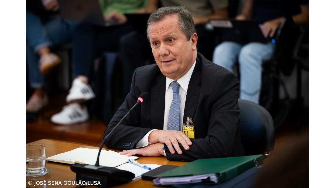 Presidente do Infarmed diz que preço do medicamento é “substancialmente inferior”