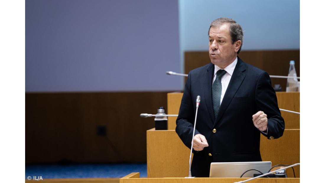 IL/Açores critica Governo Regional que “não é a solução para os problemas” da região