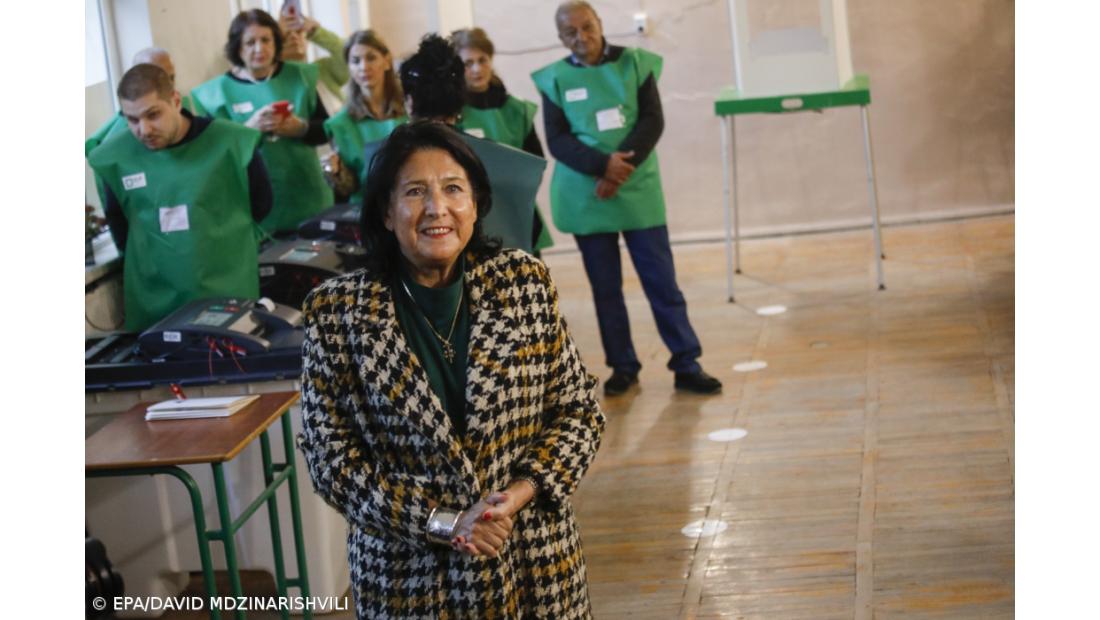 Presidente da Geórgia insta Ocidente a apoiar protestos contra resultados das eleições