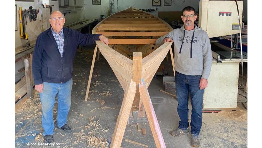 João Silveira Tavares já construiu 29 botes baleeiros e agora um tem o seu nome