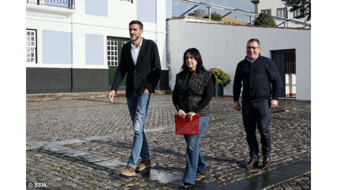 Líder do BE/Açores entrega queixa à Provedoria de Justiça sobre exclusão de imigrantes