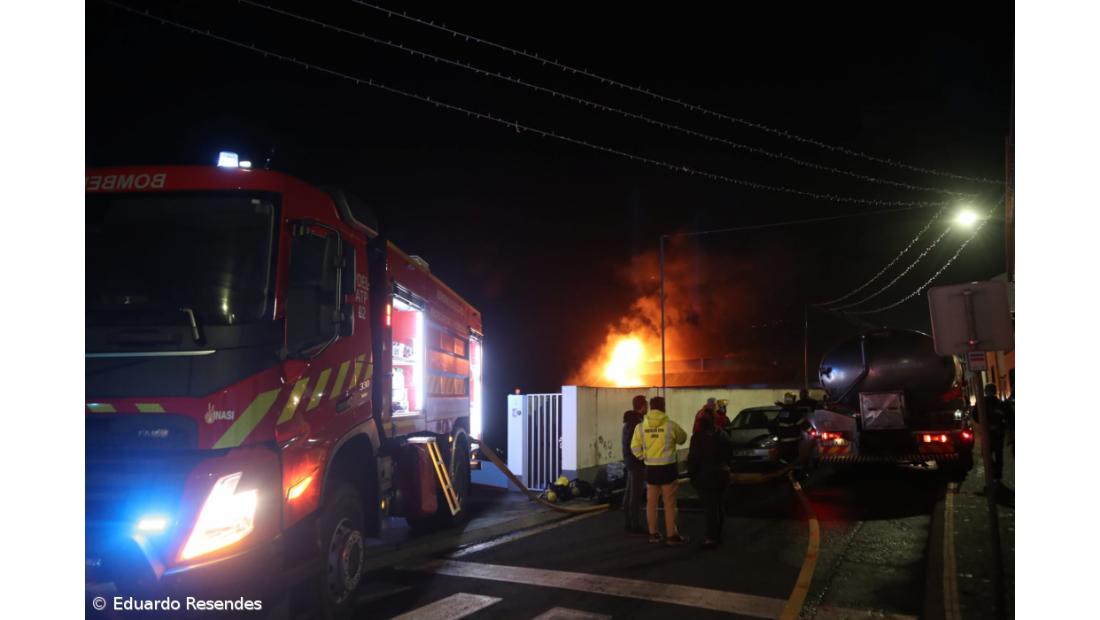 Incêndio em hotel na Lagoa ameaça moradias contíguas (Com fotos) – Imagem 2