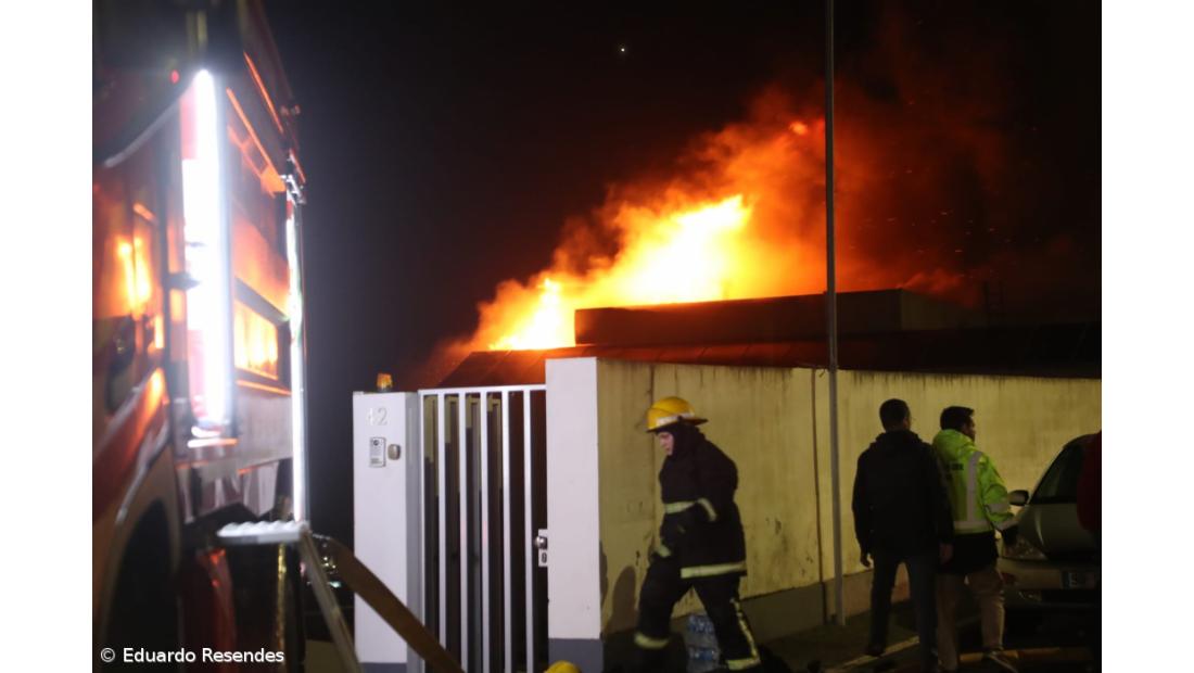 Incêndio em hotel na Lagoa ameaça moradias contíguas (Com fotos) – Imagem 4