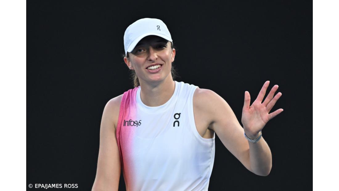 Swiatek 'histórica' e imparável rumo às meias-finais