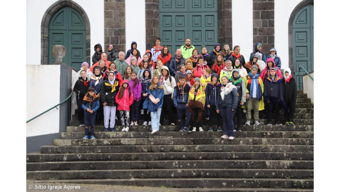 Romaria Escolar levou 75 jovens romeiros em caminhada de fé