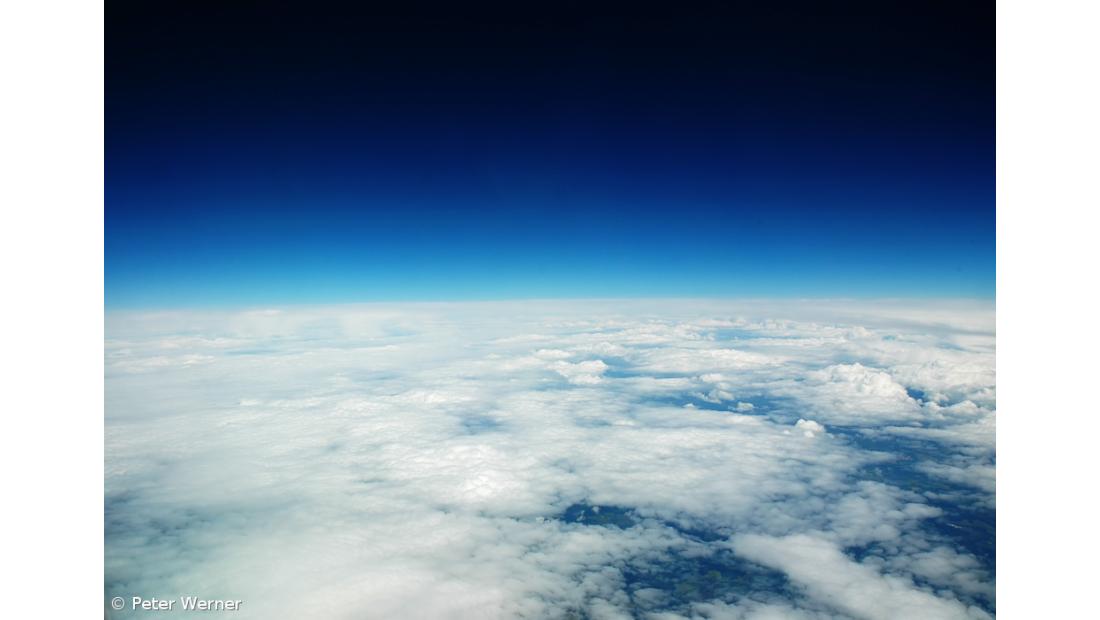 EUA aplicam primeira multa a operadora de TV por abandono de resíduos no espaço