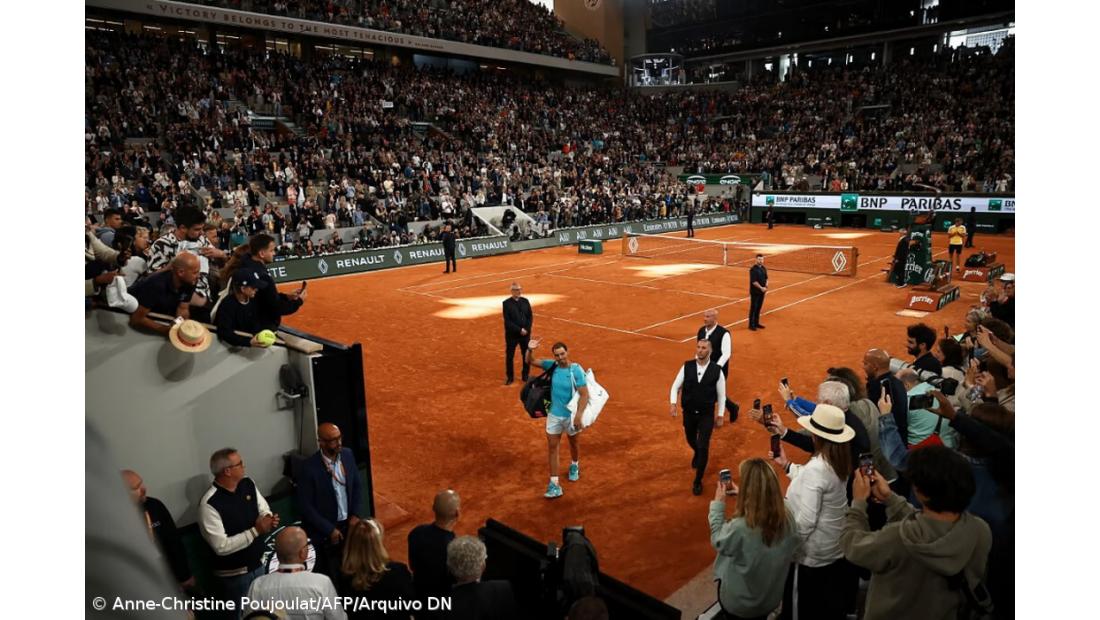 Rafael Nadal, o 'rei' da terra batida, vai ser homenageado em Roland Garros