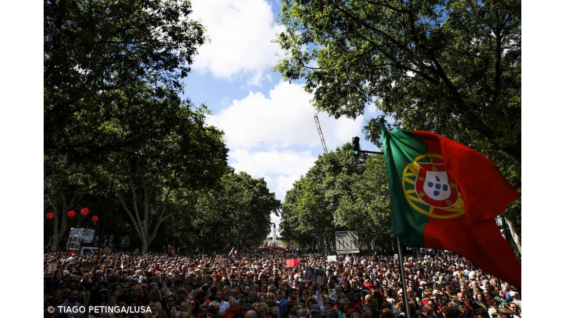 Jovens associam-se a comemorações para defender democracia e valores da União Europeia