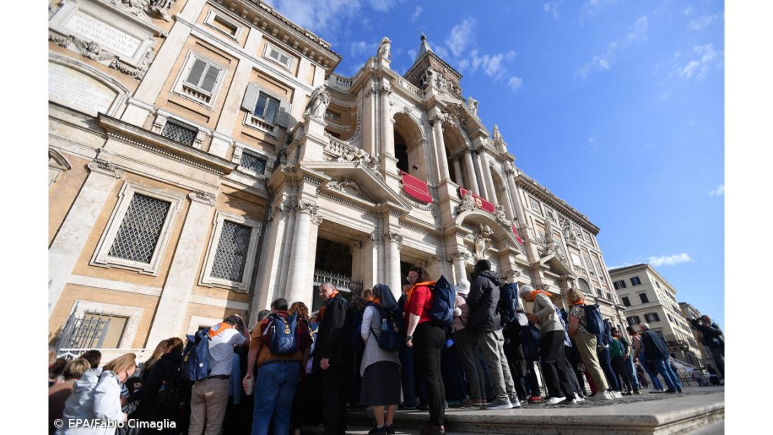 Óbito/Papa: Túmulo de Francisco já levou cerca de 20.000 pessoas a Santa Maria Maior