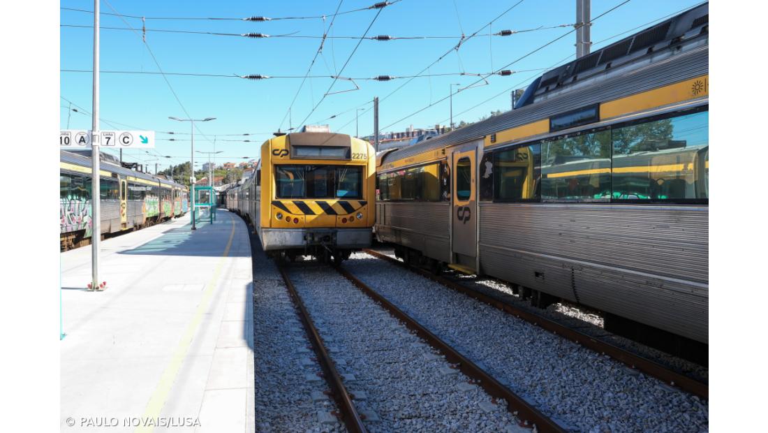 Serviço de transporte de passageiros da Carris totalmente operacional