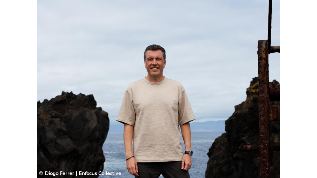 “Esta proximidade com o mar é algo que não tive durante a minha infância porque vivia 