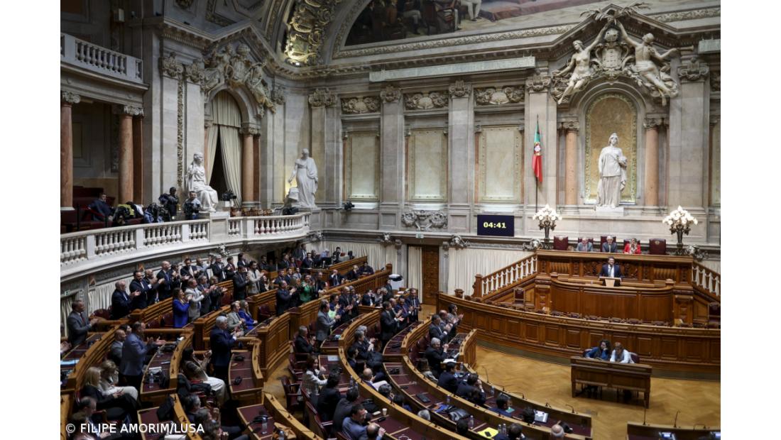 Deputados aprovam 40 alterações num dia focado na Madeira, Açores e IVA