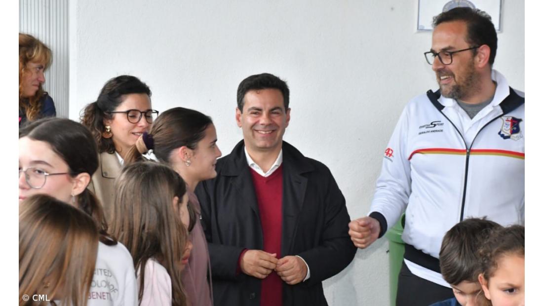 Autarquia pretende gerir o pavilhão da escola do Fischer