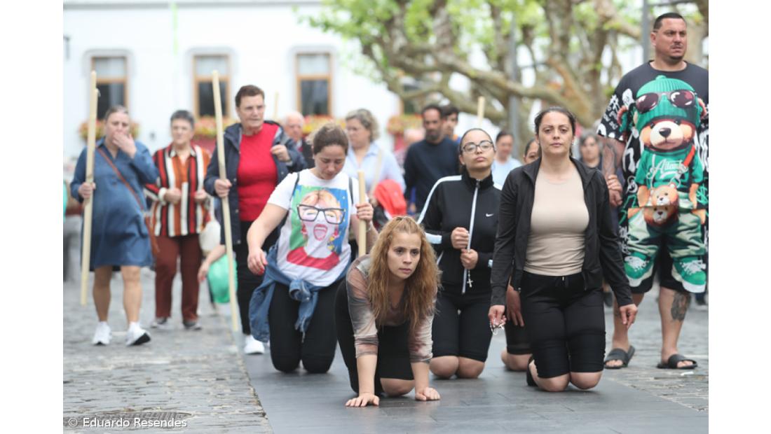 Peregrinos percorrem Campo de São Francisco de joelhos movidos pela fé que "apaga a dor" (Com Fotos) – Imagem 2