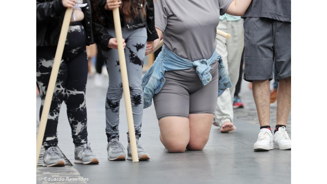 Peregrinos percorrem Campo de São Francisco de joelhos movidos pela fé que "apaga a dor" (Com Fotos) – Imagem 9