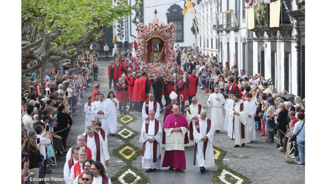 Mudança da Imagem do Senhor Santo Cristo (Com Fotos) – Imagem 6