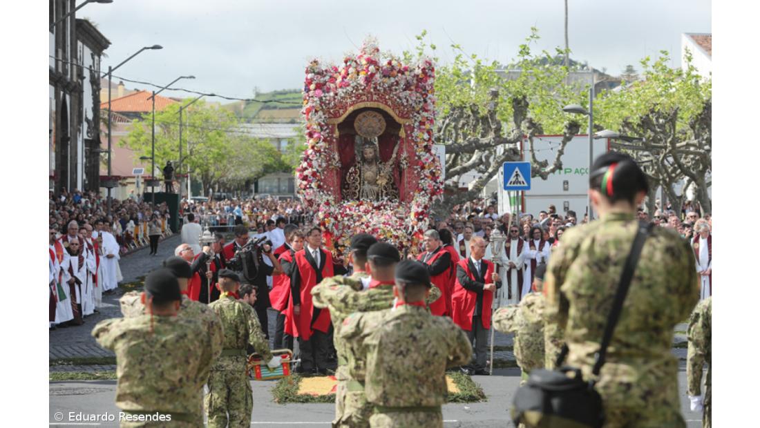 Mudança da Imagem do Senhor Santo Cristo (Com Fotos) – Imagem 16