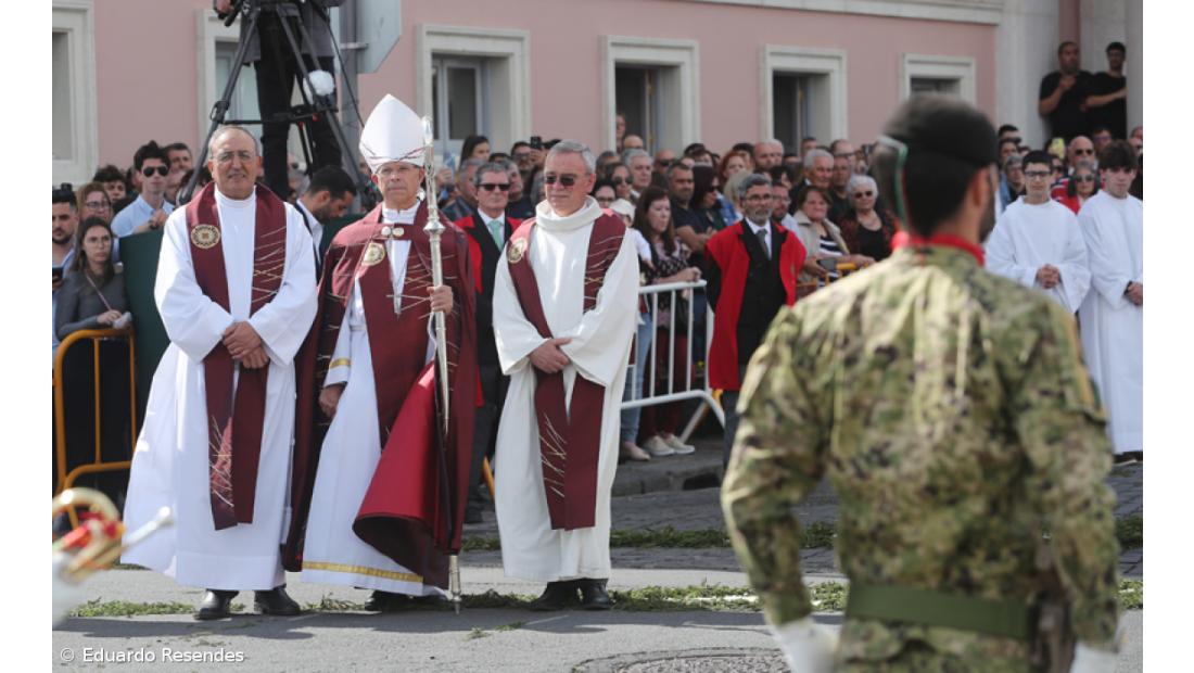 Mudança da Imagem do Senhor Santo Cristo (Com Fotos) – Imagem 17