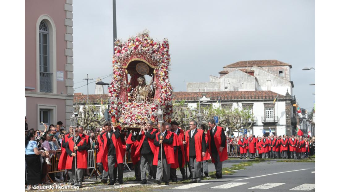 Mudança da Imagem do Senhor Santo Cristo (Com Fotos) – Imagem 18