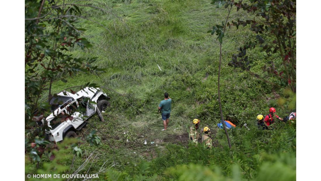 Sete feridos em despiste de viatura turística na Madeira já foram resgatados