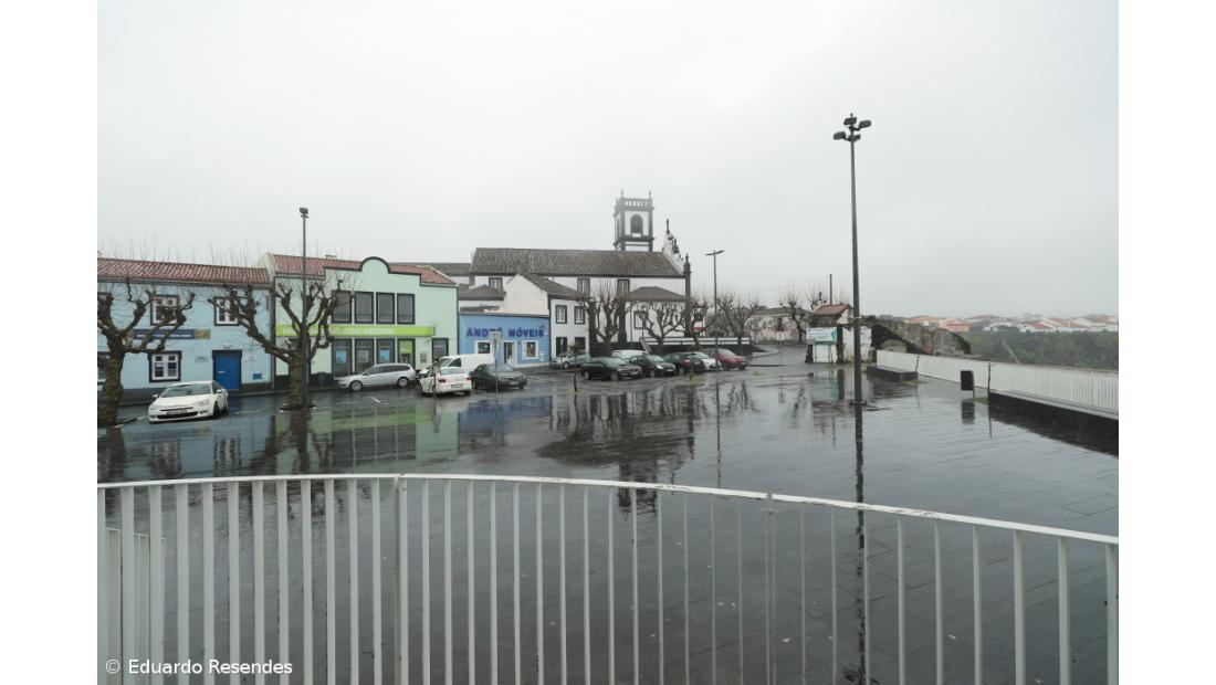 Denúncia por distribuição de bens em Rabo de Peixe