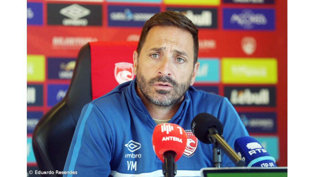 Treinador promete Santa Clara com “muita ambição” para enfrentar Rio Ave