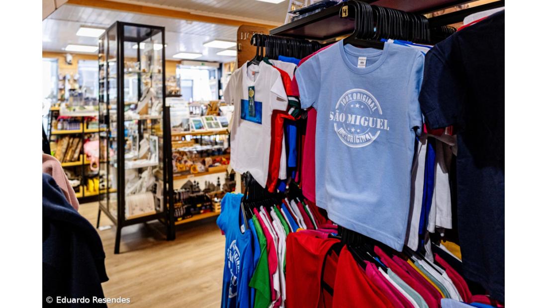 Com o turismo a bater recordes, que recordações levam dos Açores? – Imagem 2