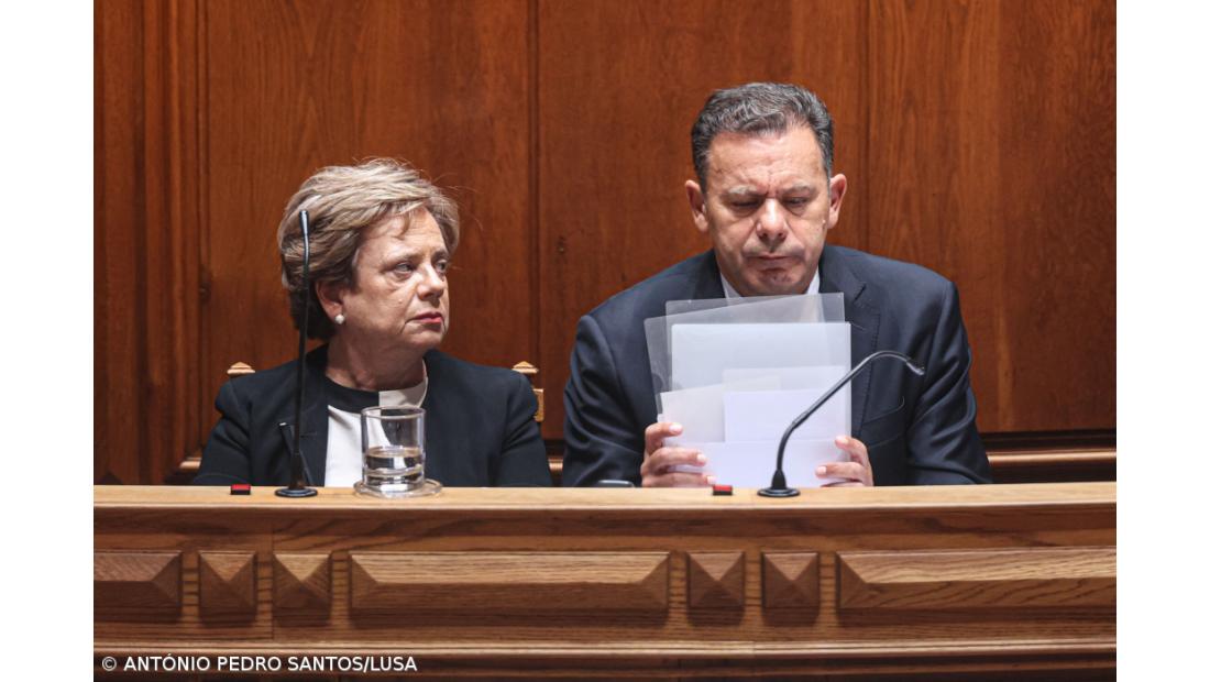 AR aprova resolução para aumento progressivo dos rendimentos e rejeita subidas do salário mínimo